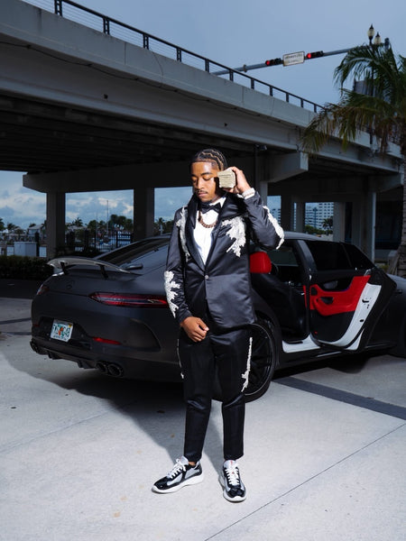 Dinero Prom 2k27 Secured Spot